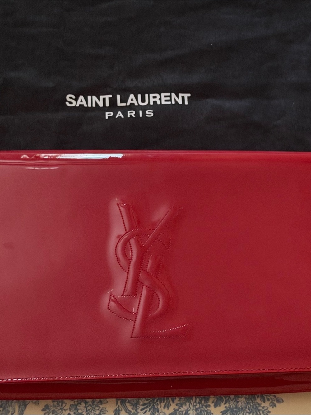 Saint Laurent Red Patent Logo Clutch - Picture 2 of 8